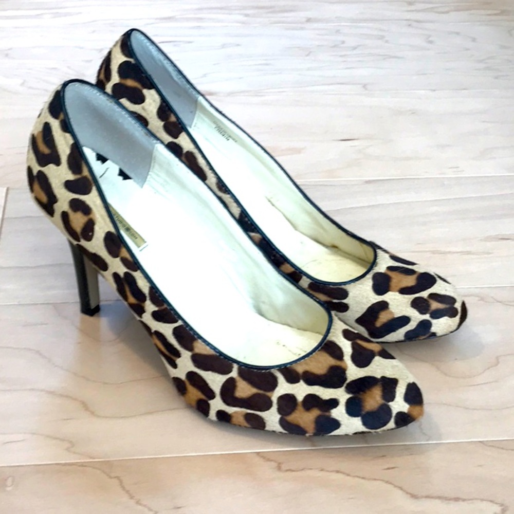 Max Studio Leopard print pony hair 3.5” leather pumps (00006)